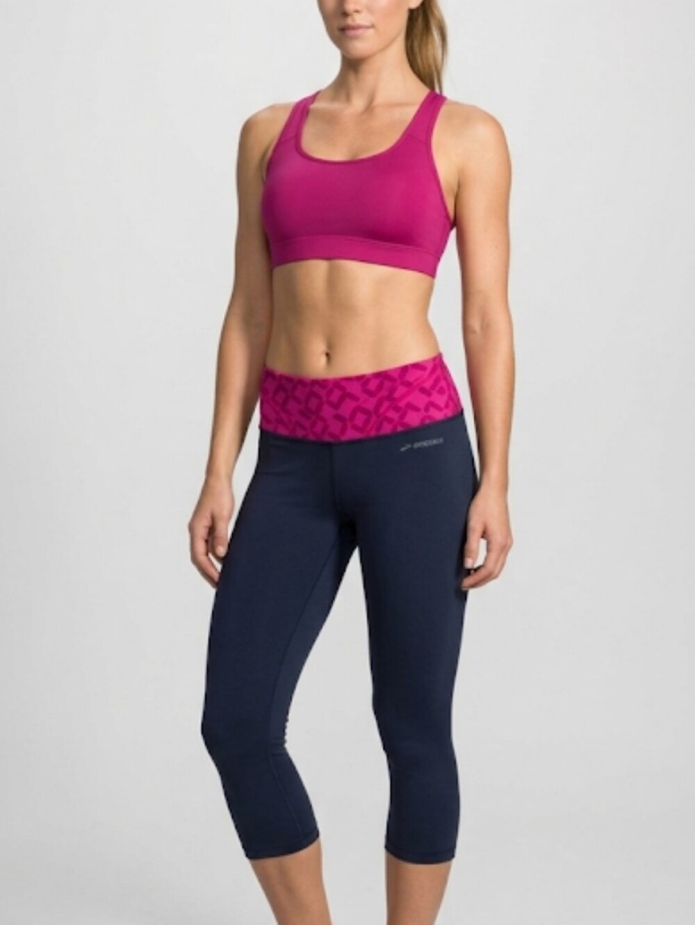Brooks Capri Leggings Size XS Activewear Pink Waistband and Grippers On Hem Yoga
